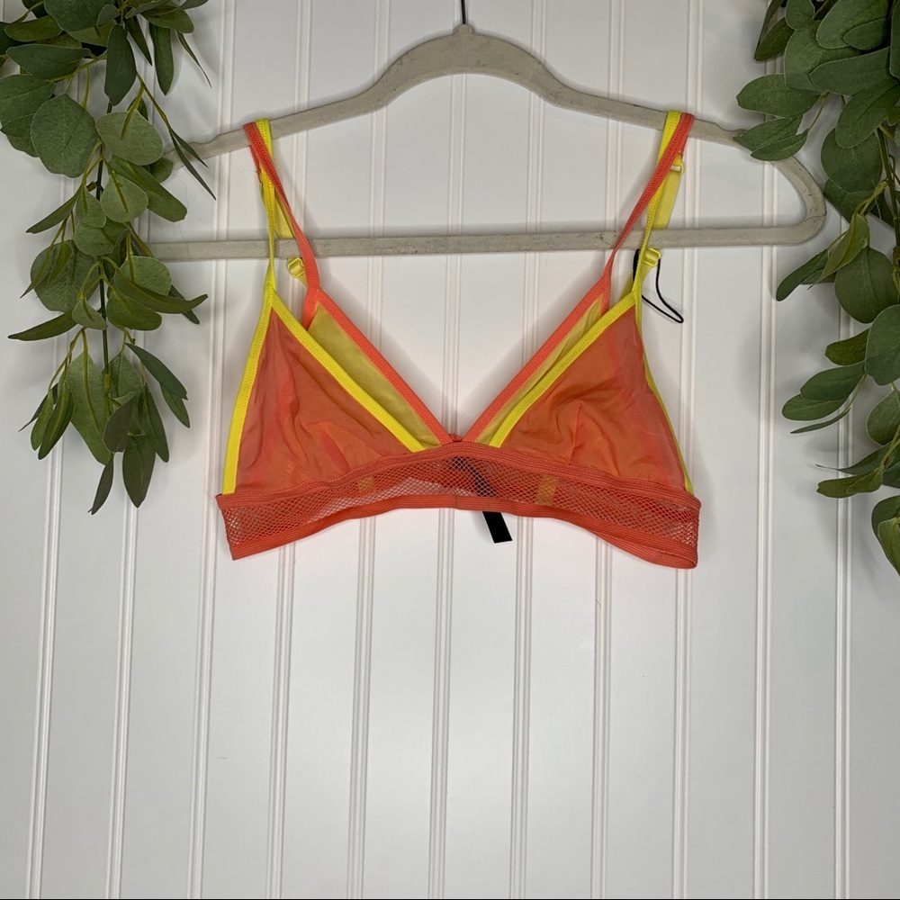 Realunderwear yellow and pink bra